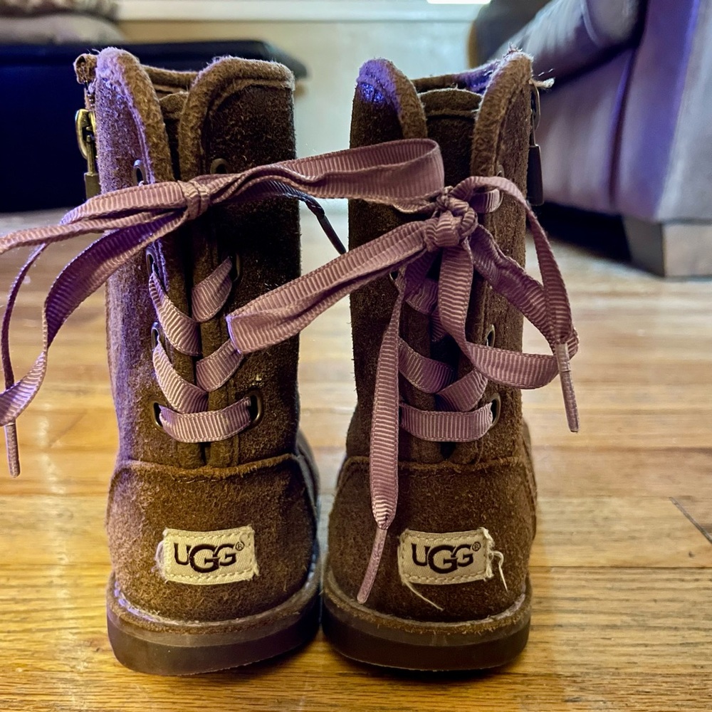 Girl UGG boots